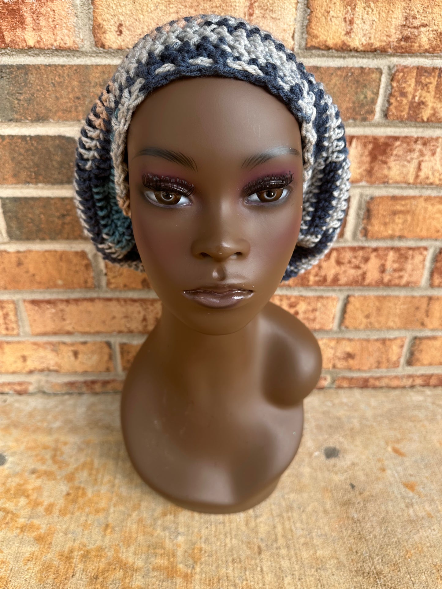 Neutral loc sock 