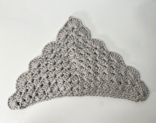 Crochet Bandanna (Grey)