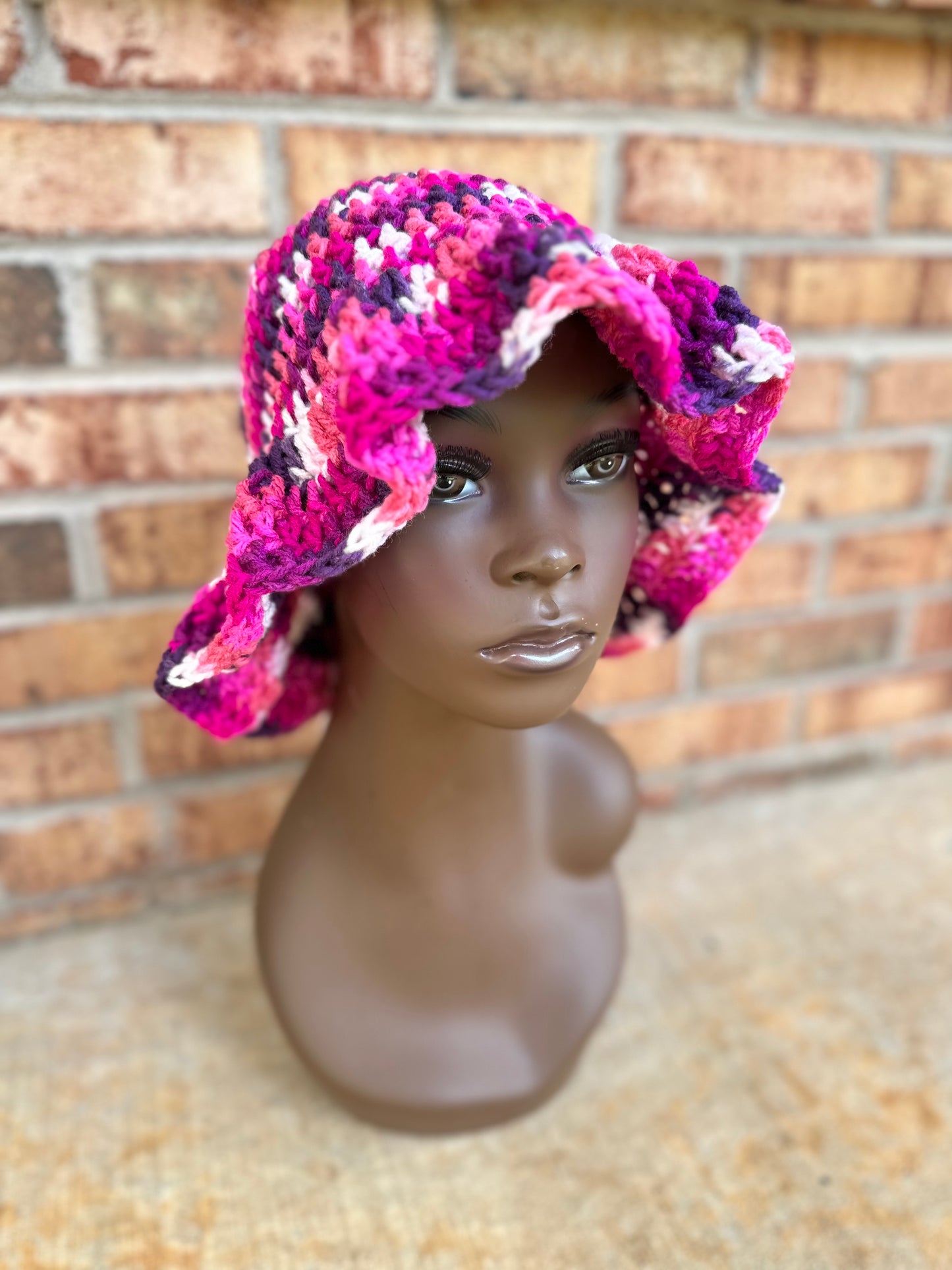 Bright Wavy Brim Hat