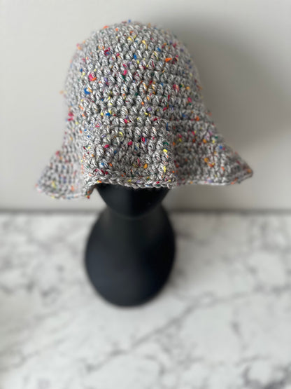 Speckled bucket hat