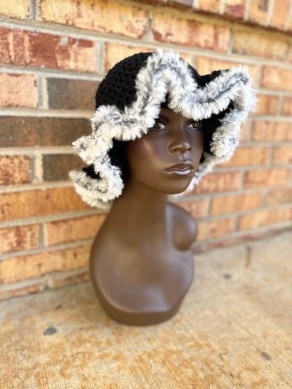 Wavy brim hat with fur